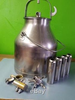 De Laval Cow Milker with4 new SS shells and claw. Needs rubber parts