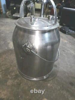 IHC IH McCormick Deering Stainless Steel Cow Milker Pulsator